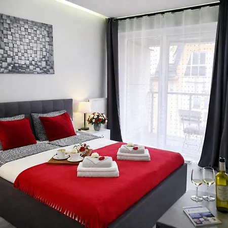 Apartment Good Time Boznicza 1 & Male Garbary 8 - Centrum Poznania, 2 Min Od Starego Rynku