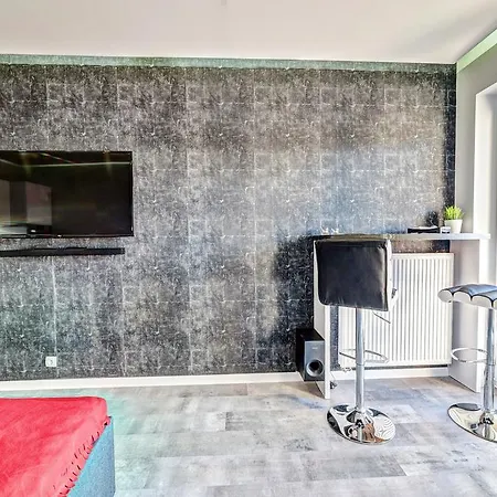 Apartment Good Time Boznicza 1 & Male Garbary 8 - Centrum Poznania, 2 Min Od Starego Rynku Poznan