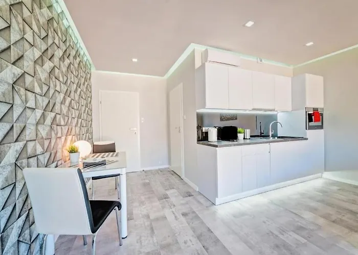 Good Time Boznicza 1 & Male Garbary 8 - Centrum Poznania, 2 Min Od Starego Rynku *