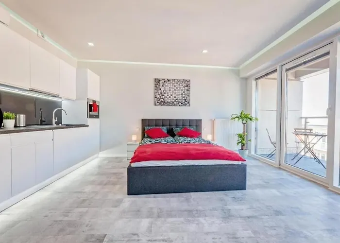 Apartment Good Time Boznicza 1 & Male Garbary 8 - Centrum Poznania, 2 Min Od Starego Rynku