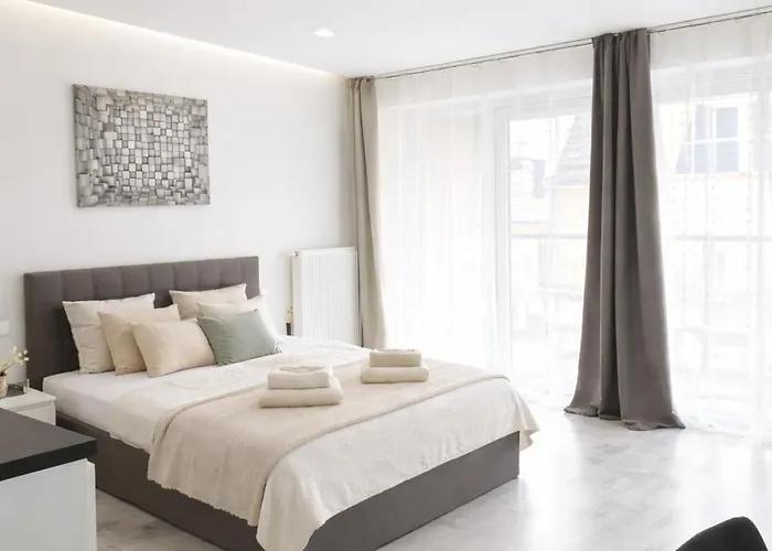 Good Time Boznicza 1 & Male Garbary 8 - Centrum Poznania, 2 Min Od Starego Rynku Apartment