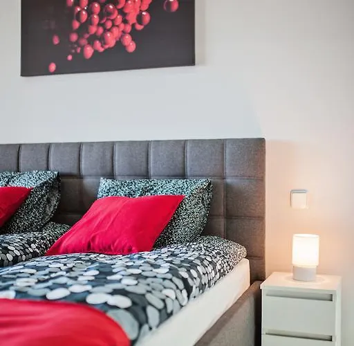 Good Time Boznicza 1 & Male Garbary 8 - Centrum Poznania, 2 Min Od Starego Rynku