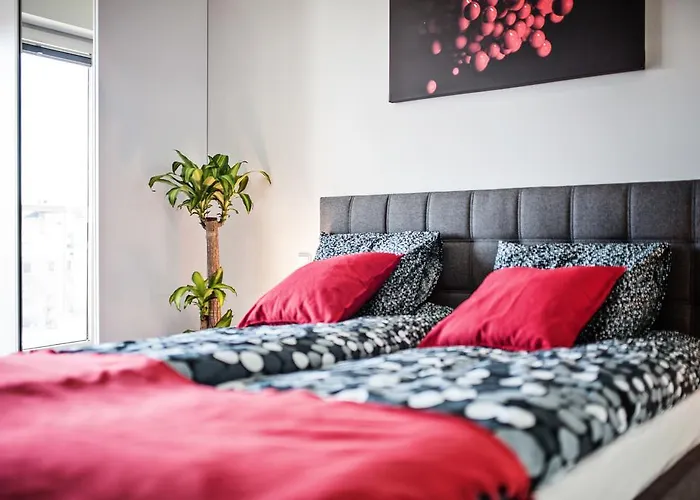 Good Time Boznicza 1 & Male Garbary 8 - Centrum Poznania, 2 Min Od Starego Rynku Apartman *