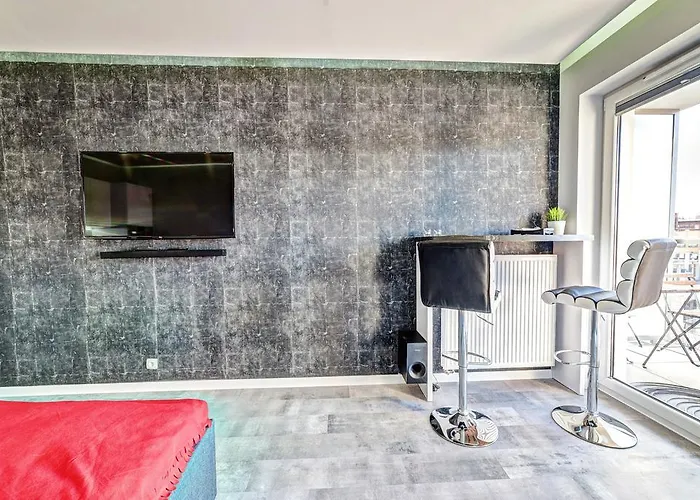 Apartment Good Time Boznicza 1 & Male Garbary 8 - Centrum Poznania, 2 Min Od Starego Rynku Poznan