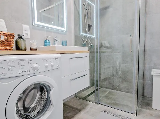 Good Time Boznicza 1 & Male Garbary 8 - Centrum Poznania, 2 Min Od Starego Rynku *