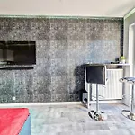 Apartment Good Time Boznicza 1 & Male Garbary 8 - Centrum Poznania, 2 Min Od Starego Rynku Poznan