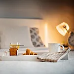 Good Time Boznicza 1 & Male Garbary 8 - Centrum Poznania, 2 Min Od Starego Rynku *