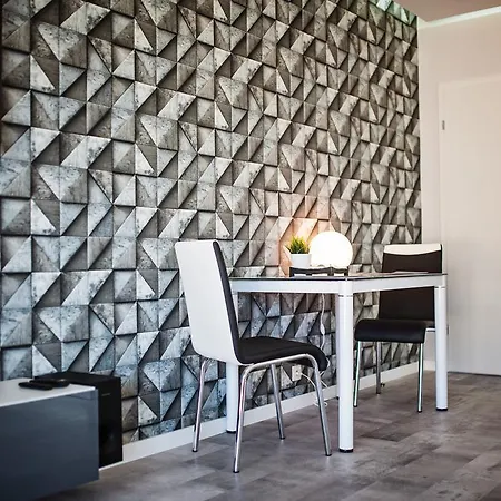 Good Time Boznicza 1 & Male Garbary 8 - Centrum Poznania, 2 Min Od Starego Rynku Appartement *