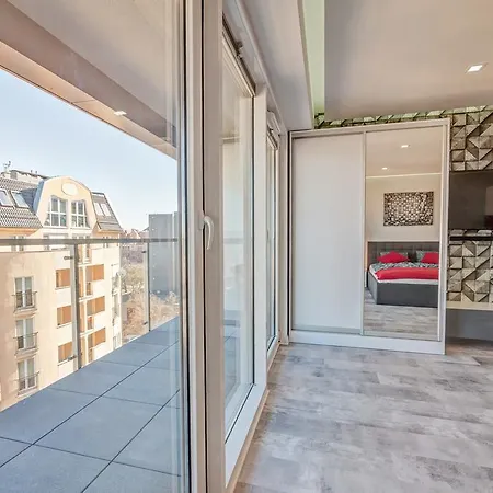 Appartement Good Time Boznicza 1 & Male Garbary 8 - Centrum Poznania, 2 Min Od Starego Rynku *