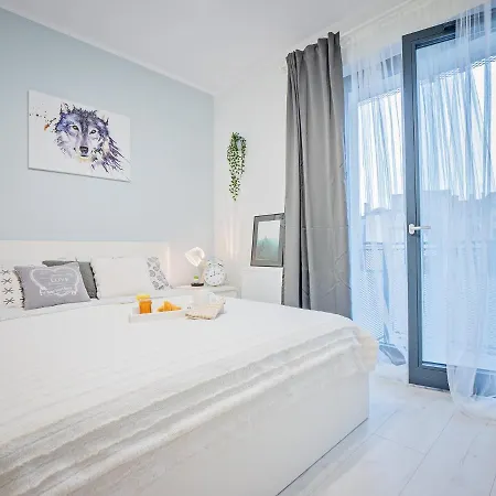 Lägenhet Good Time Boznicza 1 & Male Garbary 8 - Centrum Poznania, 2 Min Od Starego Rynku