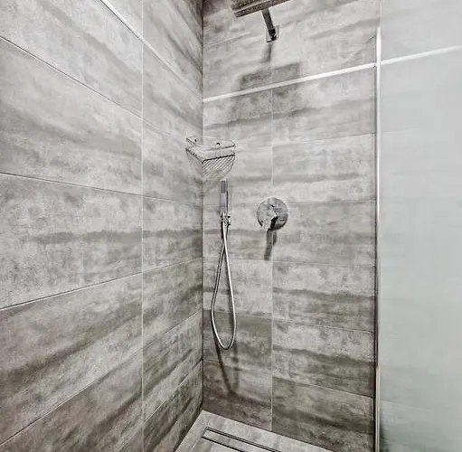 Good Time Boznicza 1 & Male Garbary 8 - Centrum Poznania, 2 Min Od Starego Rynku