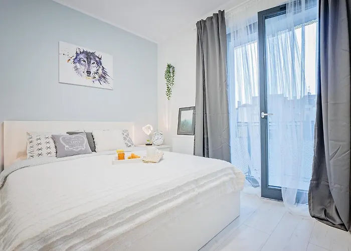 Appartement Good Time Boznicza 1 & Male Garbary 8 - Centrum Poznania, 2 Min Od Starego Rynku